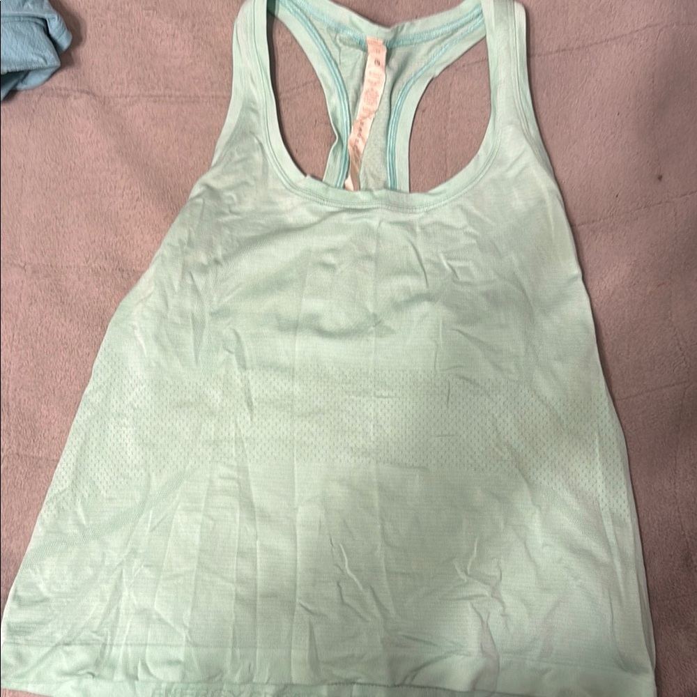 Lululemon Swiftly tank Race Length